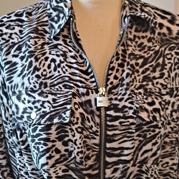 MICHAEL Michael Kors Size 0X B/W Cheetah Print Top with Drawstring Waist - Picture 2 of 12